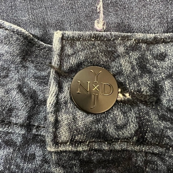 NYDJ Patterned Jeans - Picture 4 of 4